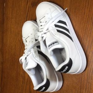 Adidas Grand Court 8M